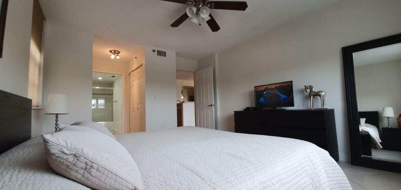 Ferienwohnung Yacht Club Aventura 2BR + 2BA Miami Exterior foto